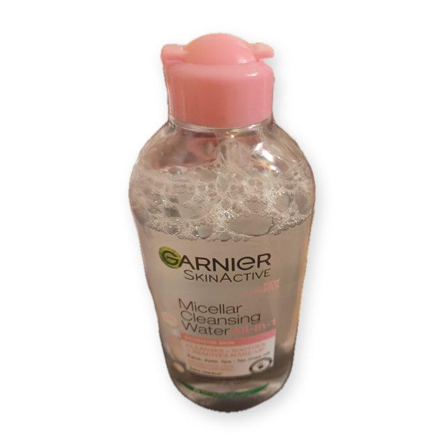 Garnier Micellar Cleansing Water
