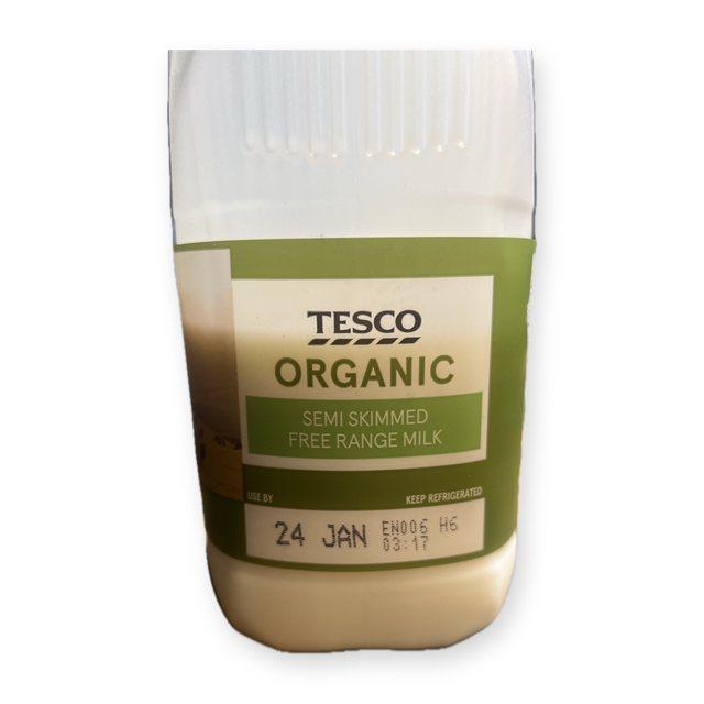 Tesco Organic Semi Skimmed Milk
