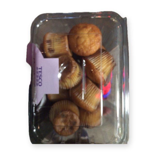 Tesco 12 Mini Milk Chocolate Chip Muffins