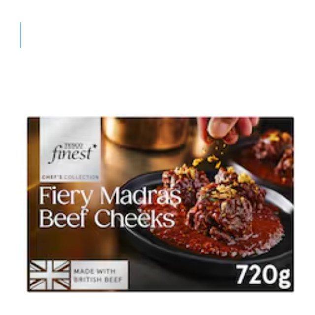 Tesco Finest Chef's Collection Masala Spiced Beef Cheeks with Fiery Madras Sauce and Crispy Onion Sprinkle